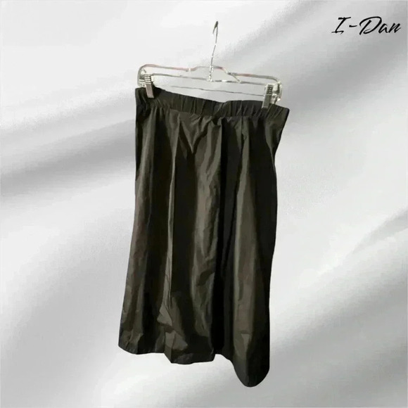 Bize Skirt (Cute) - Size 2 - Picture 1 of 5